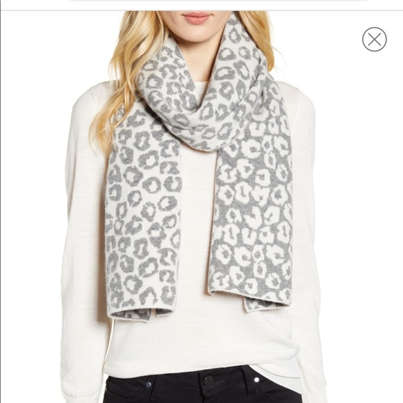 Halogen Accessories - Halogen Leopard Jacquard Wool & Cashmere Scarf